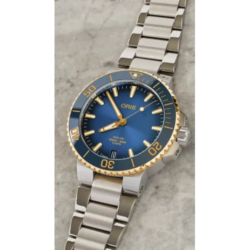 ORIS AQUIS DATE CALIBRE 400 41,5 mm