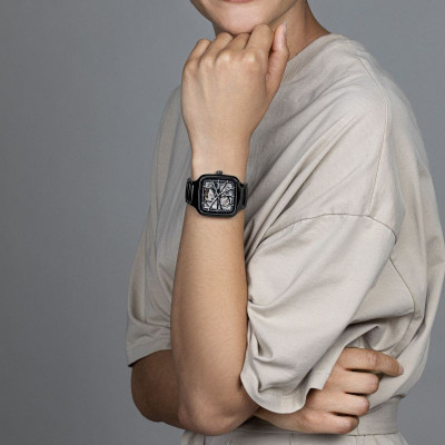 TRUE SQUARE AUTOMATIC OPEN HEART