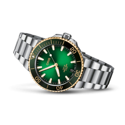 ORIS AQUIS DATE CALIBRE 400