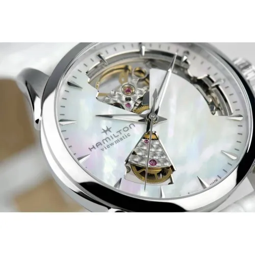 Photo montrant l'intégralité de la Montre Hamilton Jazzmaster Open Heart Lady Auto 36 mm