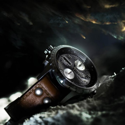 Hamilton khaki aviation x-wind 44 mm chrono automatique