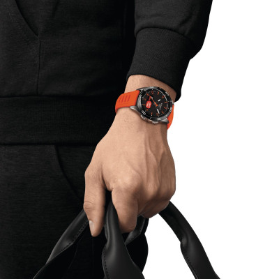 TISSOT T-TOUCH CONNECT SPORT 43,75 MM ORANGE