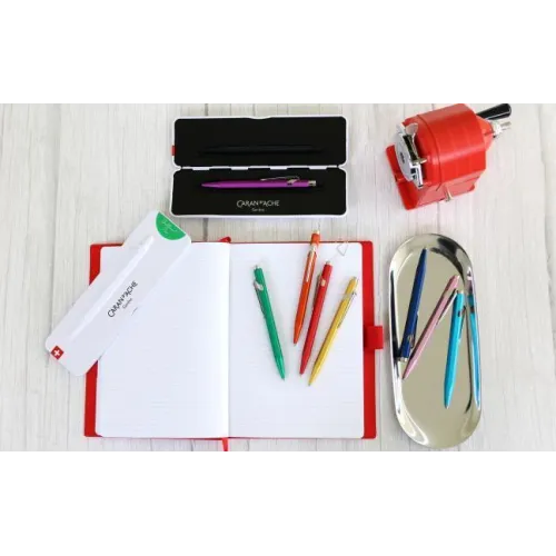 STYLO BILLE CARAN D'ACHE 849 COLORMAT-X ORANGE