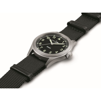 Montre Hamilton Khaki Field Quartz 38 mm fond noir bracelet noir