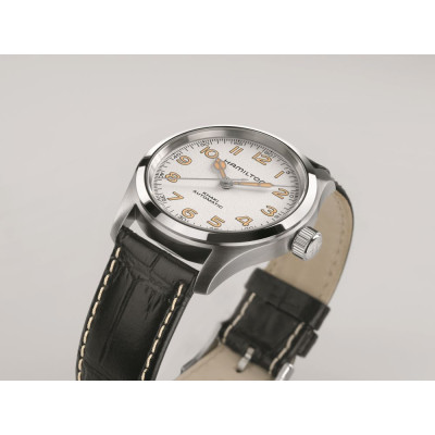 Montre Hamilton Khaki Field Murph 38mm fond blanc bracelet cuir noir