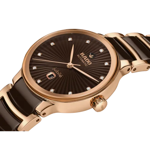 Photo montrant l'intégralité de la montre Rado Centrix Dame Automatique Diamants