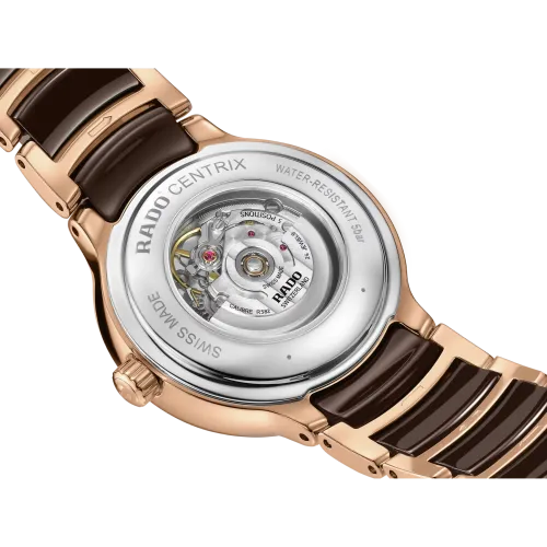 Photo montrant l'intégralité de la montre Rado Centrix Dame Automatique Diamants
