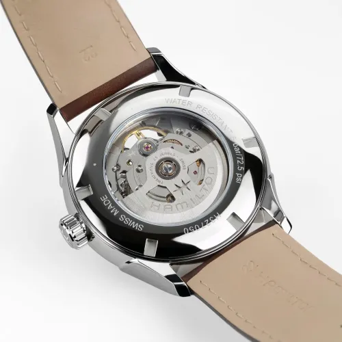 Photo montrant l'intégralité de la Montre Hamilton Jazzmaster Open Heart Auto 42mm