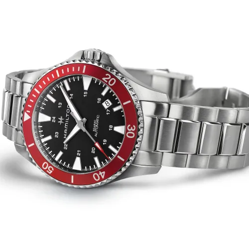 Photo montrant l'intégralité de la Montre Hamilton Khaki Navy Scuba Auto