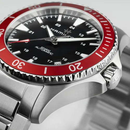 Photo montrant l'intégralité de la Montre Hamilton Khaki Navy Scuba Auto
