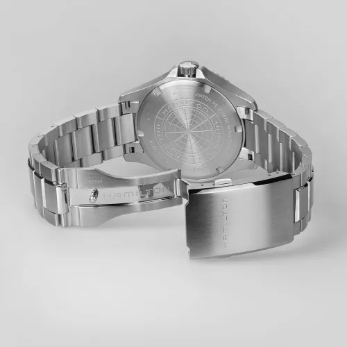 Photo montrant l'intégralité de la Montre Hamilton Khaki Navy Scuba Auto