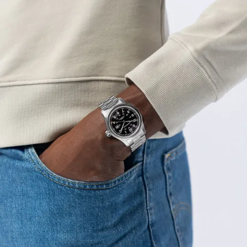 Photo montrant l'intégralité de la Montre Hamilton Khaki Field Auto 42mm