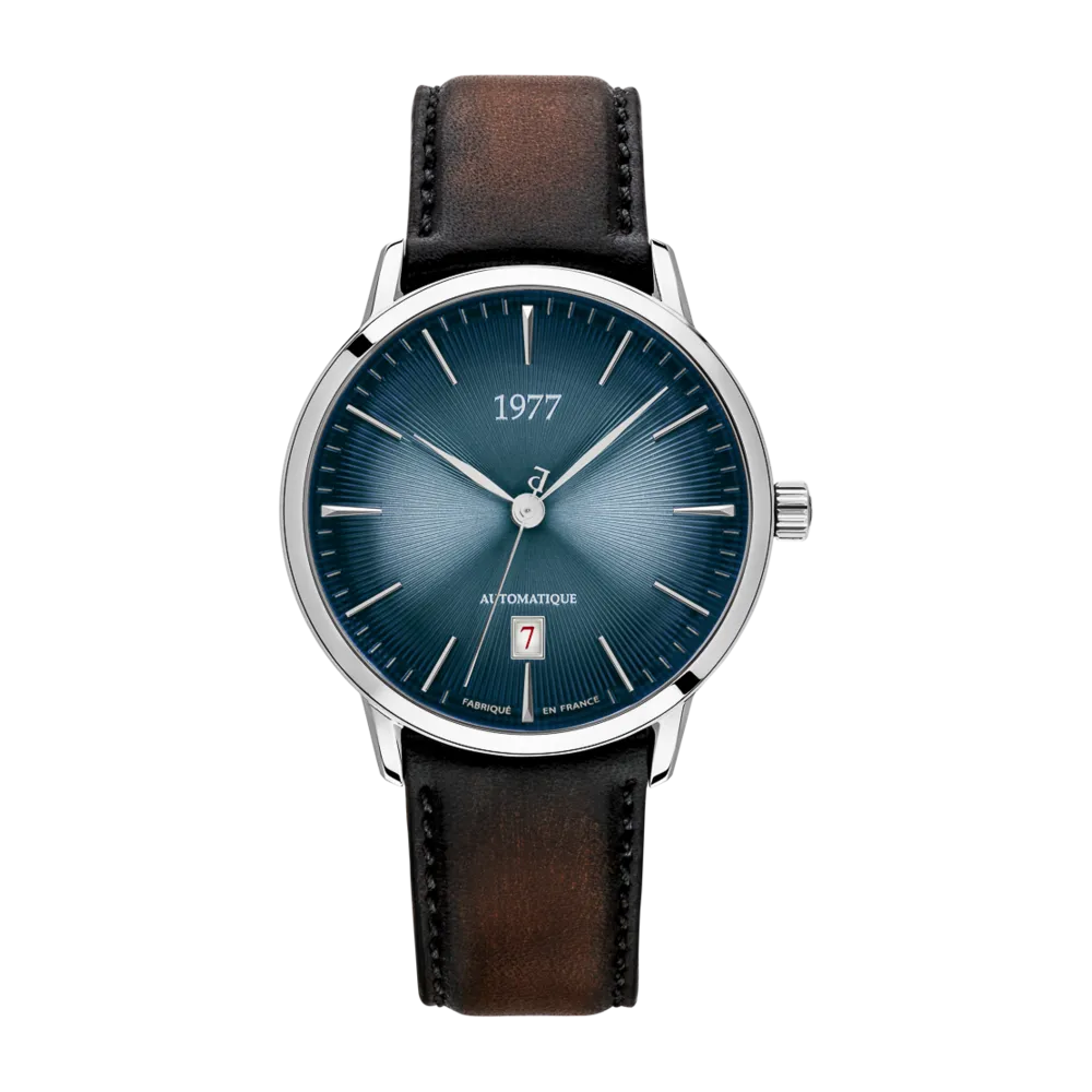 Photo montrant l'intégralité de la Montre 1977 Edmond 40mm