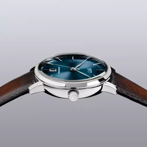 Photo montrant l'intégralité de la Montre 1977 Edmond 40mm