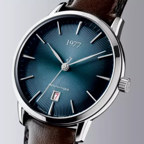 Photo montrant l'intégralité de la Montre 1977 Edmond 40mm