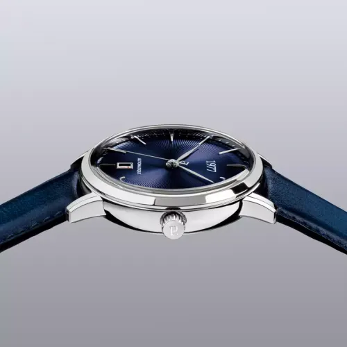 Photo montrant l'intégralité de la montre Montre 1977 Edmond Cadran Bleu 40mm