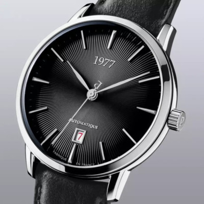 zoom détaillé sur Montre 1977 Edmond Cadran Noir 40mm