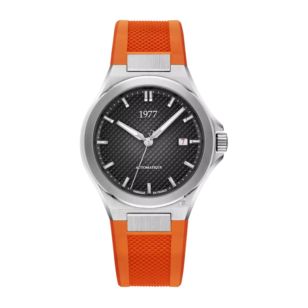 photo montrant l'intégralité de la Montre 1977 Arsène Cadran Noir 42,5 mm