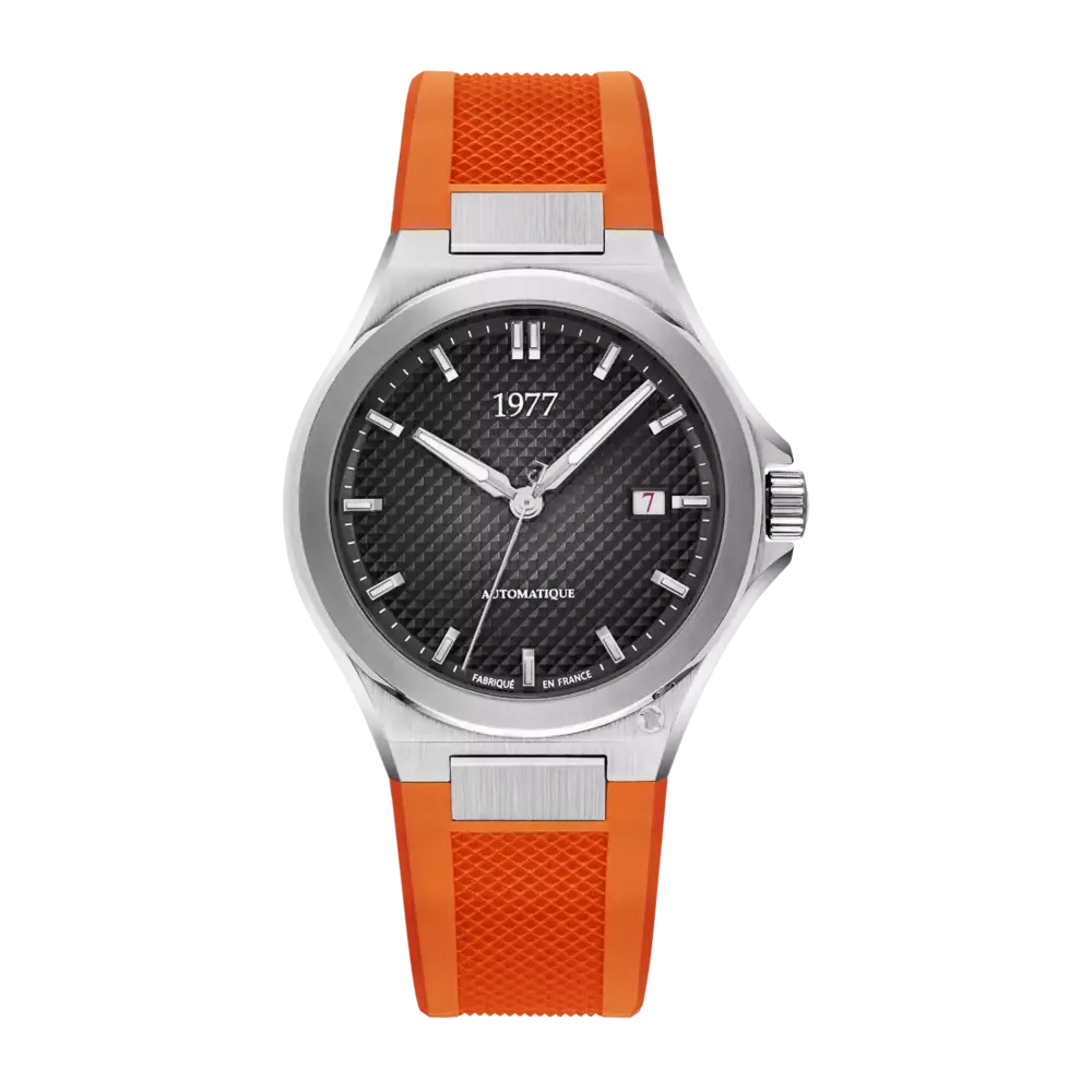 photo montrant l'intégralité de la Montre 1977 Arsène Cadran Noir 42,5 mm