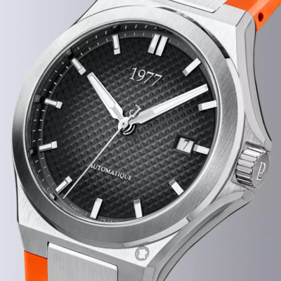 zoom détaillé sur la Montre 1977 Arsène Cadran Noir 42,5 mm