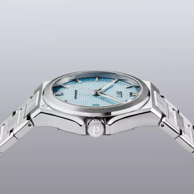 vue en gros plan de la Montre 1977 Arsène Cadran Bleu Glacier 42,5 mm