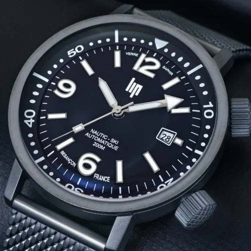 Photo montrant l'intégralité de la Montre Lip Grande Nautic-Ski Automatique 41 Mm