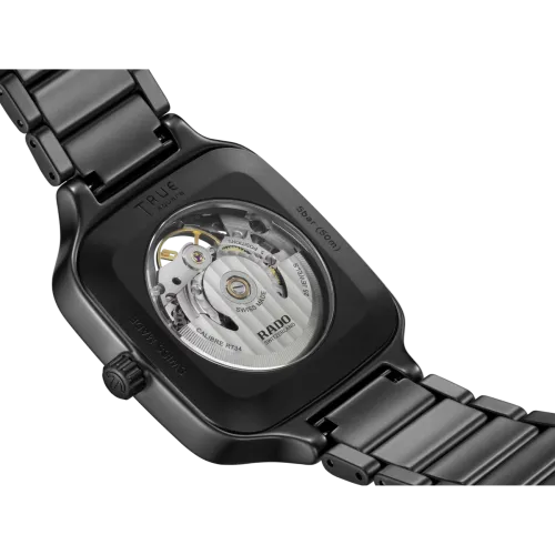 Photo montrant l'intégralité de la Montre Rado True Square Automatic Skeleton 38 mm