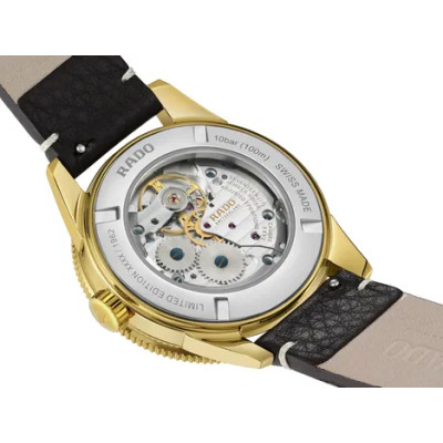 Vue de dos de la montre Rado Captain Cook Over-Pole 39 mm