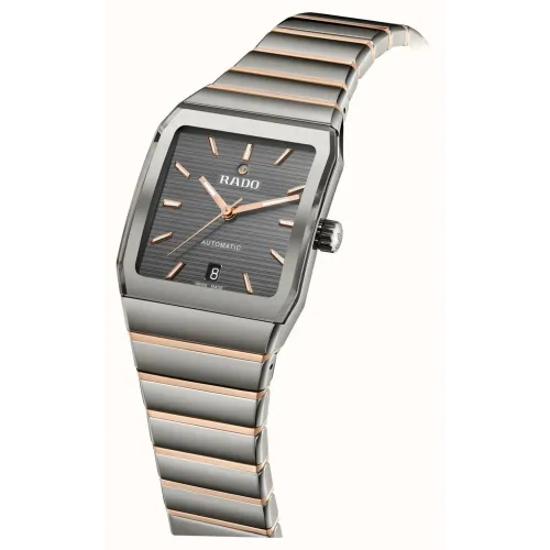 Photo montrant l'intégralité de la montre Rado Anatom Diamonds 32 mm