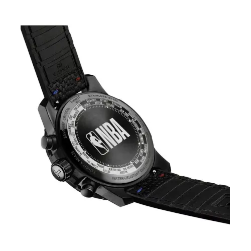Vue entière de la montre Tissot Supersport NBA Special Edition 45 mm