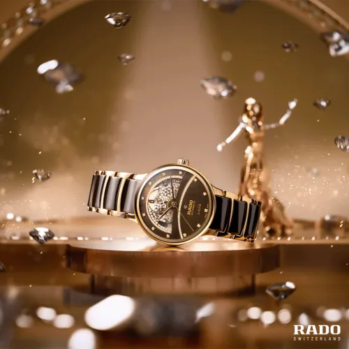 Vue entière de la montre Rado Centrix automatique avec diamants, Open Heart, chocolat
