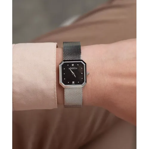 Photo montrant l'intégralité de la montre Montre Herbelin Octogone – Square Quartz – Nacre Noir