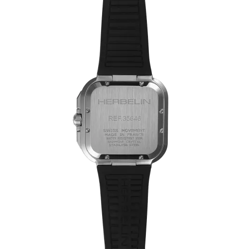 Photo Montrant l’Intégralité de la Montre Montre Herbelin Cap Camarat – Square Chrono – Acier