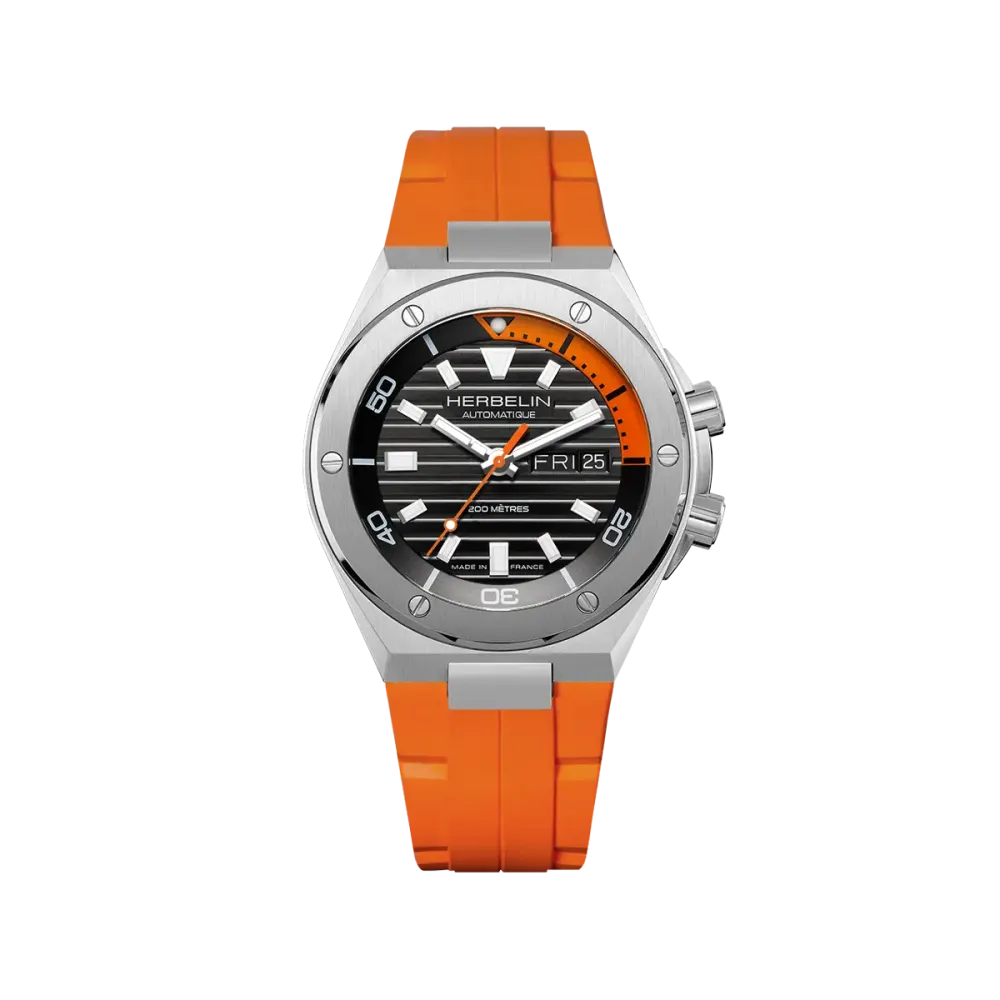 Photo Montrant l’Intégralité de la Montre Montre Herbelin Cap Camarat – Diver Automatique – Acier