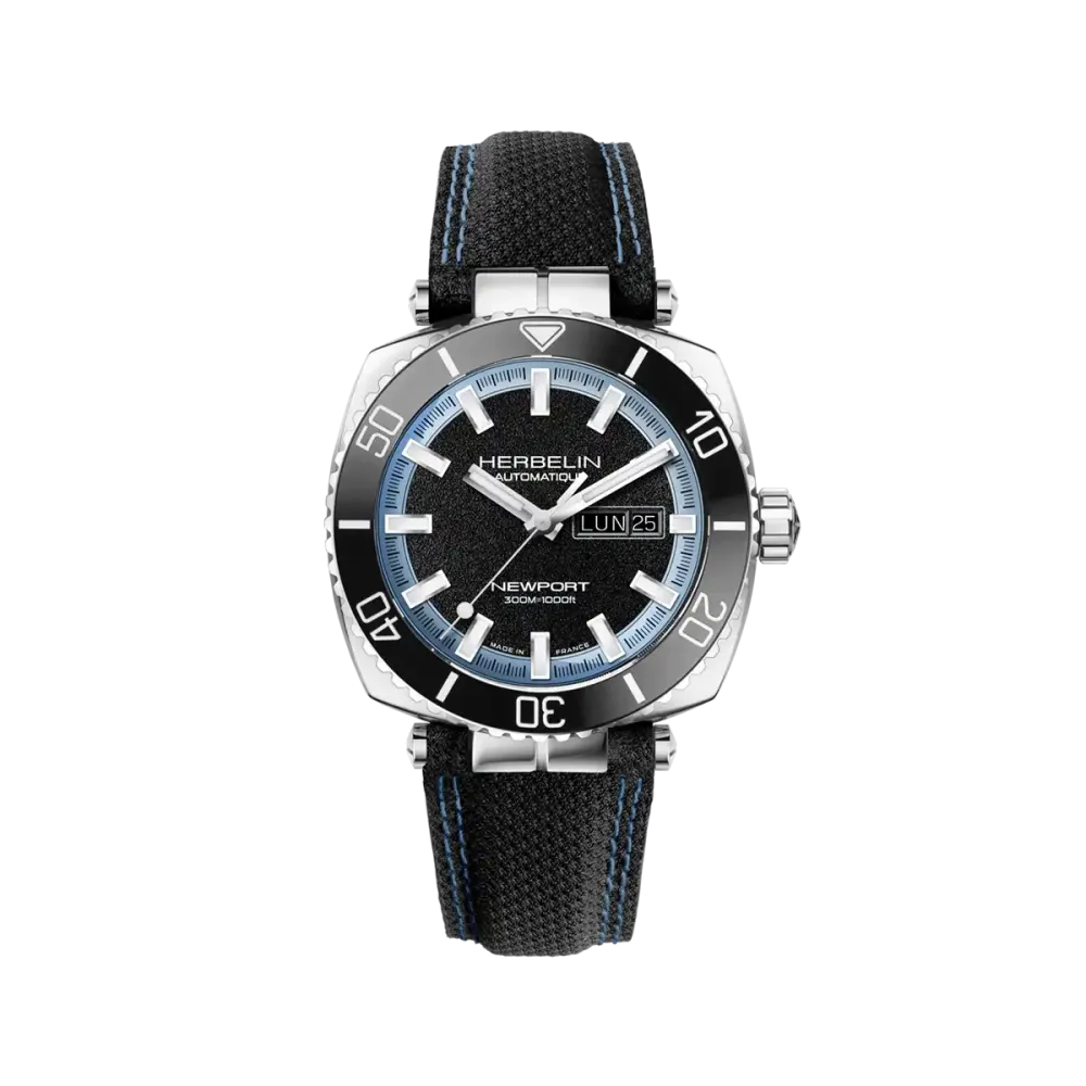 Photo Montrant l’Intégralité de la Montre Montre Herbelin Newport – Diver Automatique – Rehaut Bleu