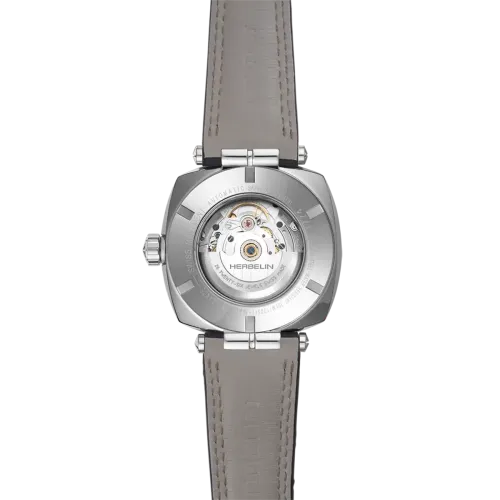 Photo Montrant l’Intégralité de la Montre Montre Herbelin Newport – Diver Automatique – Rehaut Bleu