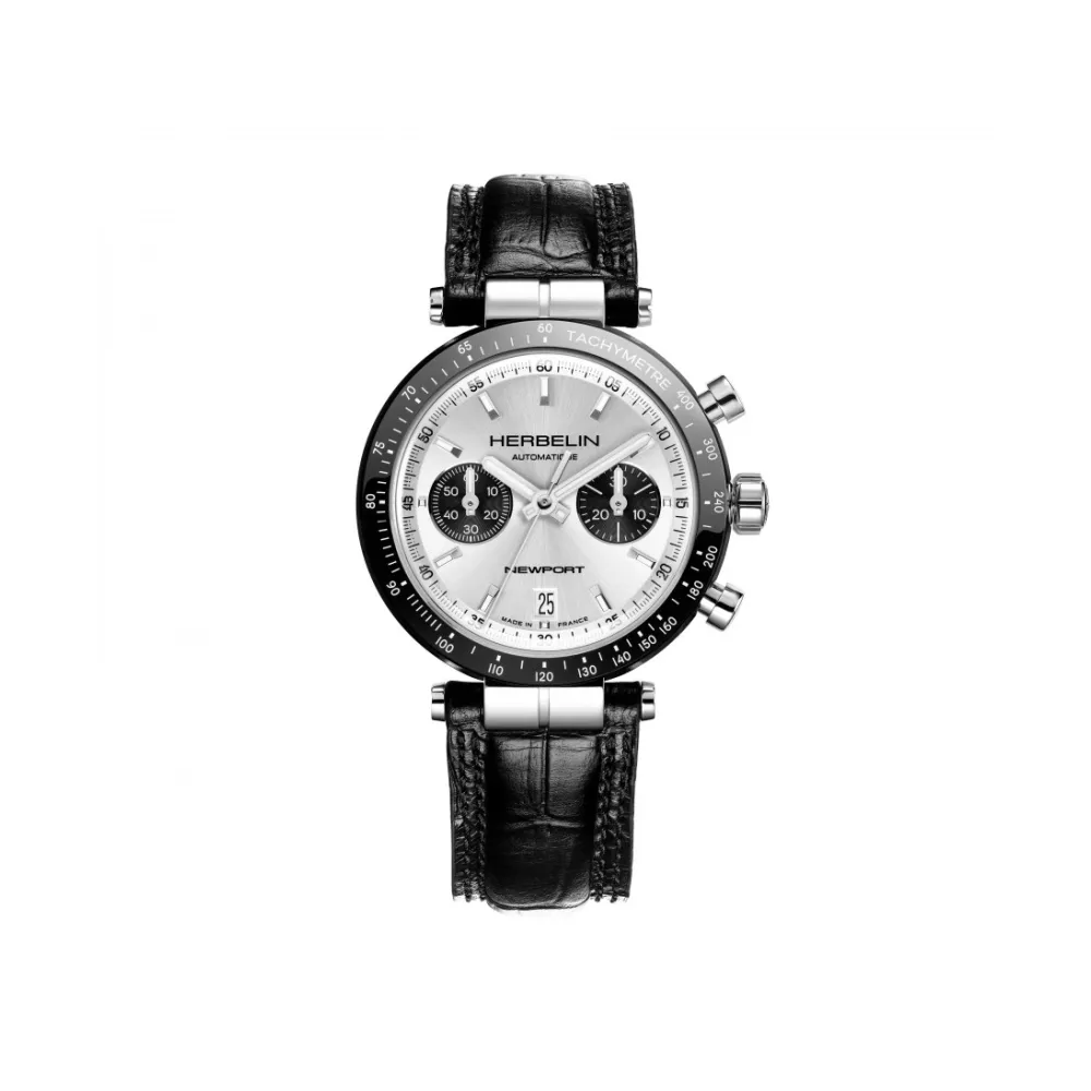 Photo montrant l'intégralité de la montre Newport Héritage Bicompax
