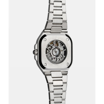 Vue de dos de Montre Bell & Ross BR 05 Black Steel montrant le fond de boîtier transparent.