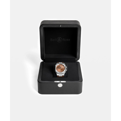 Vue de l’écrin de la montre Montre Bell & Ross BR-05 Copper Brown Steel
