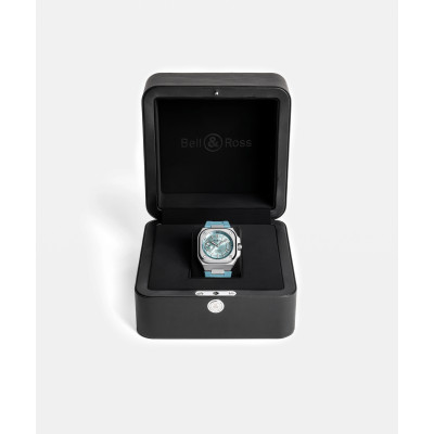 Vue de l’écrin de la montre Montre Bell & Ross BR-X5 Blue Steel Bracelet Caoutchouc Ajouré Bleu Glacie