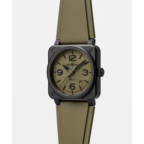 Photo montrant l'intégralité de la montre Montre Bell & Ross BR-03 Military Ceramic