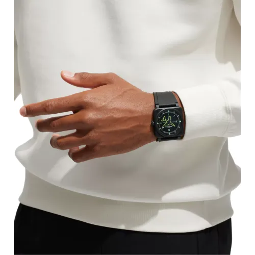 Photo montrant l'intégralité de la montre Montre Bell & Ross BR-03 Gyrocompass