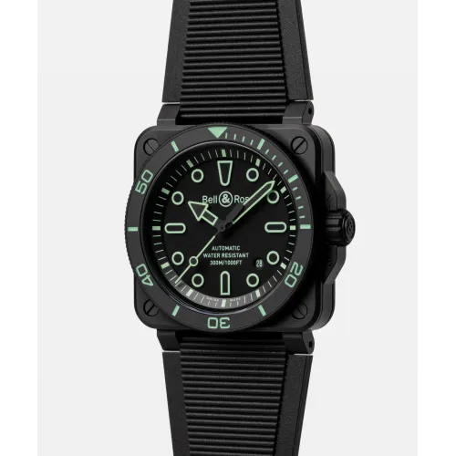 Photo montrant l'intégralité de la montre BR-03 Diver Lum Outline