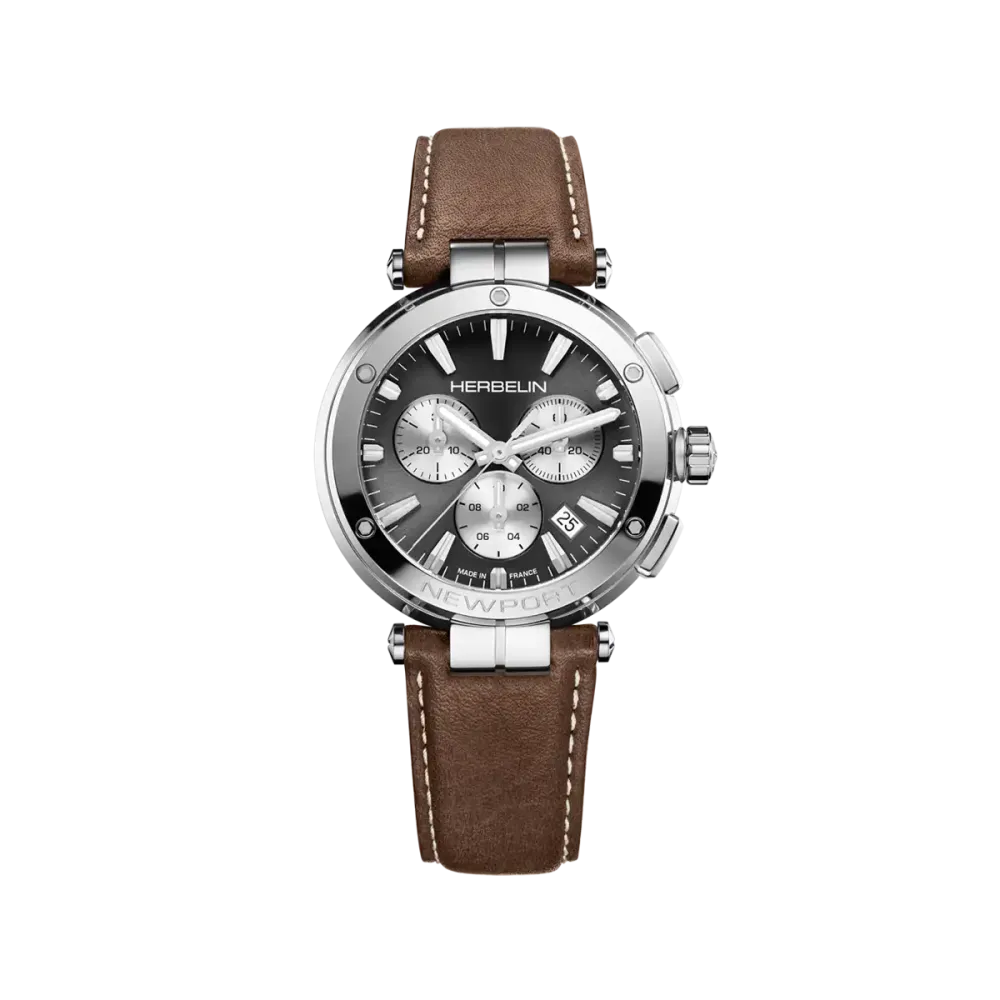 Photo montrant l'intégralité de la montre Montre Herbelin Newport – Chronographe – Gris, Blanc & Cuir Brun
