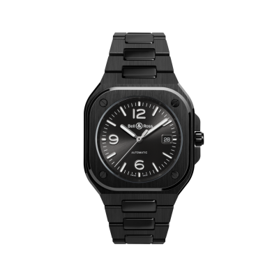Photo montrant l'intégralité de la montre Bell & Ross BR-05 Black Ceramic Bracelet Ceramic
