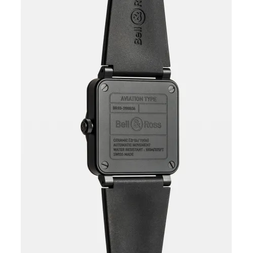 Photo montrant l'intégralité de la Montre Bell & Ross BR-03 Phantom
