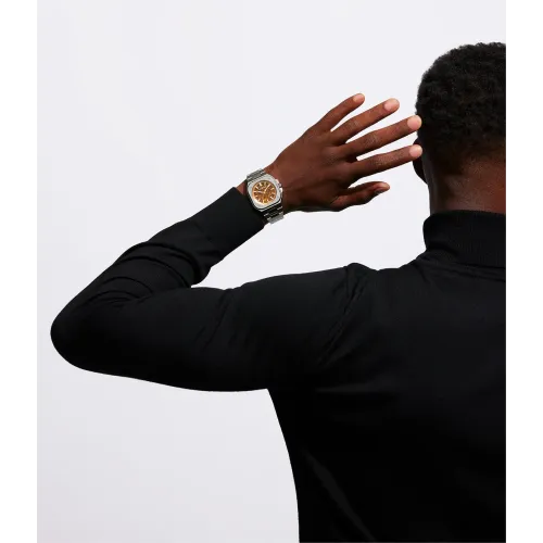 photo montrant l'intégralité de la Montre Bell & Ross BR-05 Skeleton Golden