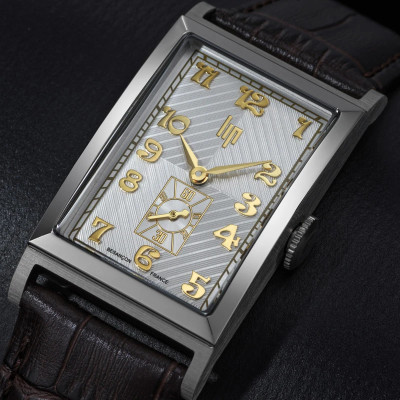 Vue en gros plan de la montre Montre Lip Churchill T24