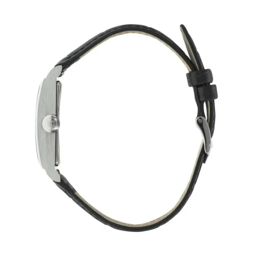 Photo montrant l'intégralité de la Montre Lip Churchill T24 Aiguilles Argentées