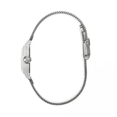 Vue profil de la Montre Lip Churchill C18 Cadran Argenté Bracelet Argent montrant la couronne